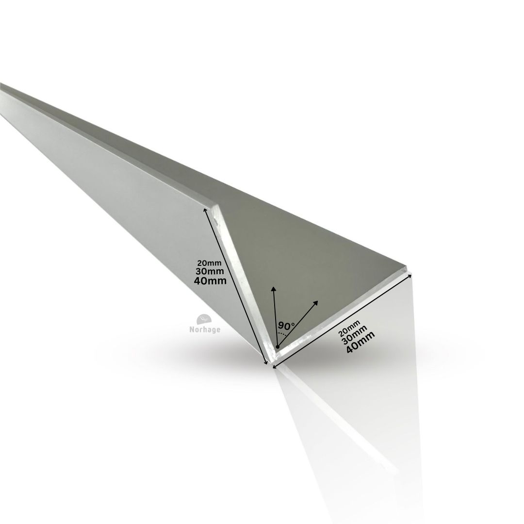 Tekninen piirros alumiinisesta L-profiilista, jossa on tarkat mitat ja ulottuvuudet