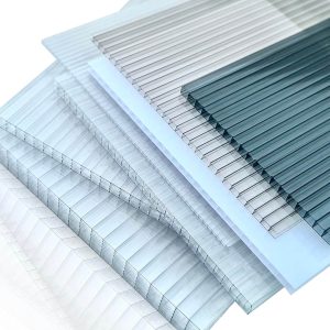 Polykarbonaattilevyjen sekoitus