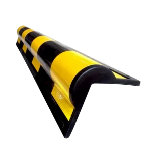 Pyöristetty Kumi Kulmasuoja 110×110×790 mm – Musta