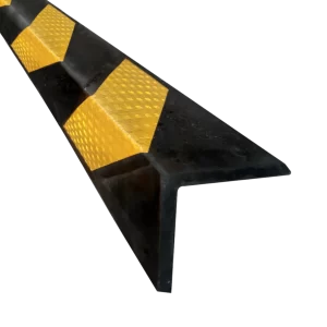 Kumi Kulmasuoja 100×100×1000 mm – Musta