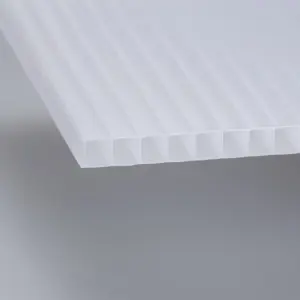 Kennolevy 6 mm Opaali – PolyPiù UV-suojattu 1300 g/m² (määrämittaan leikattu)